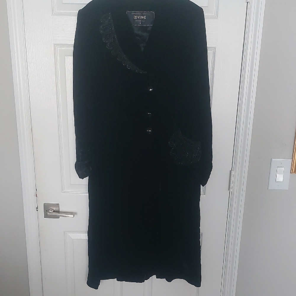 Elegant Vintage velvet Black Long Coat
